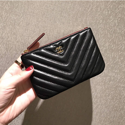 [CHANEL]샤* 쉐브론 미니 파우치 A82365-6