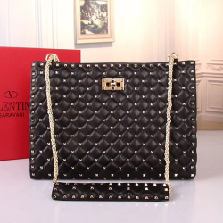 발렌** 스파이크 쇼퍼백 GARAVANI ROCKSTUD SPIKE SHOPPING BAG V520010