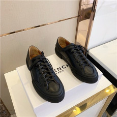 GIVENCHY 지** 남성용 스니커즈신상