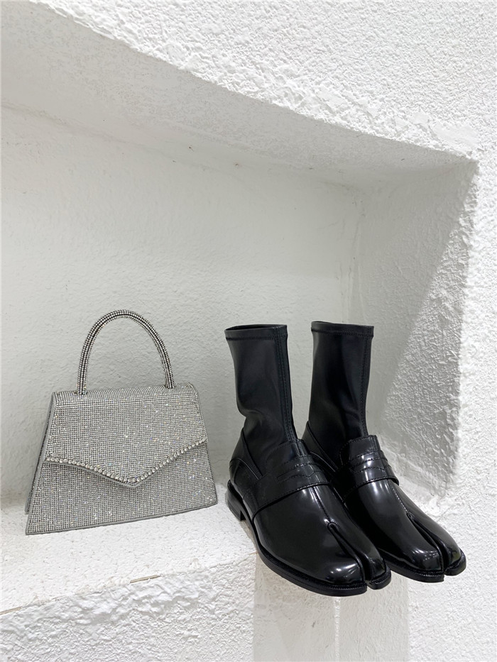 MAISON MARGIELA 메* 마르지** 여성용 부츠 MM649270 2020/신상