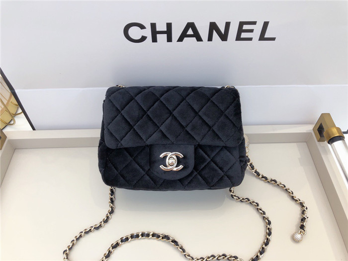 CHANEL 샤* 골드볼 쁘띠삭 미니 플랩백 18CM AS1786 신상