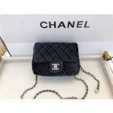 CHANEL 샤* 골드볼 쁘띠삭 미니 플랩백 18CM AS1786 신상