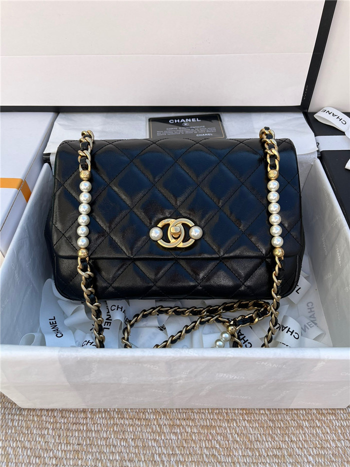 CHANEL 샤* 플랩백 미듐 23CM AS3001