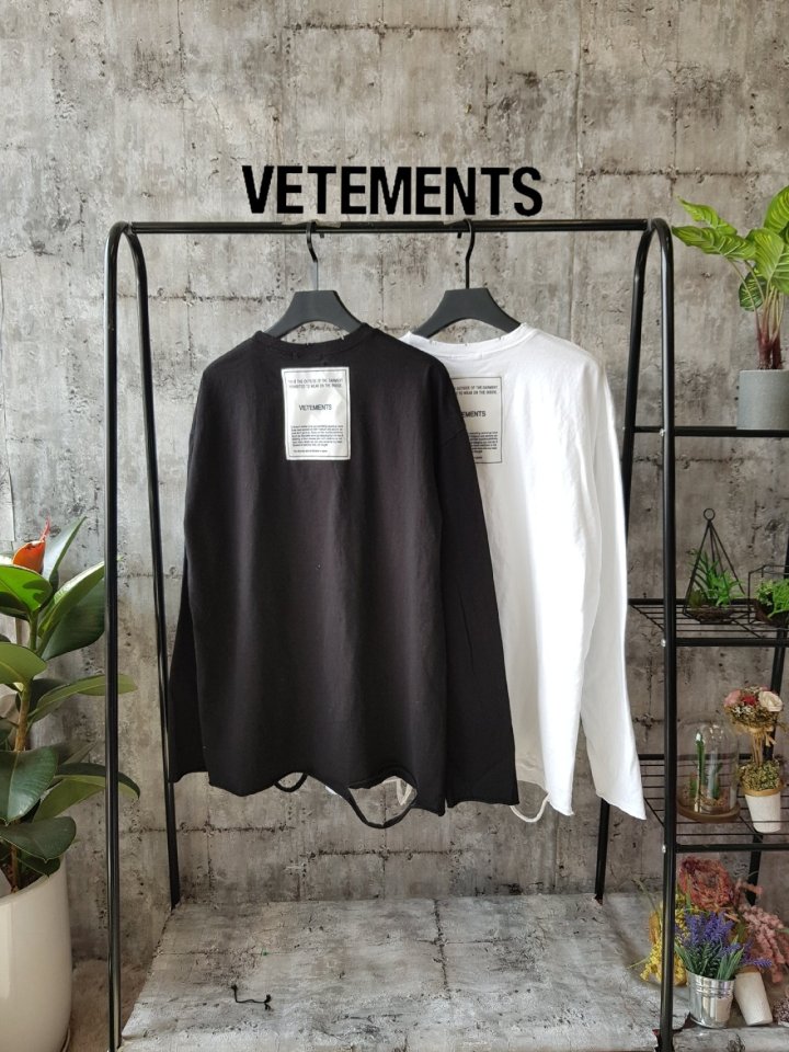 VETEMENTS 베트* 빈티지패치 티