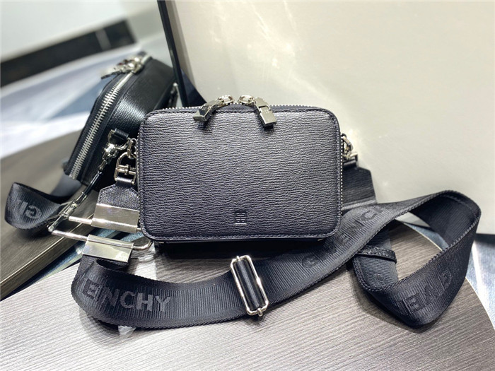 GIVENCHY 지** 카메라백 G82221